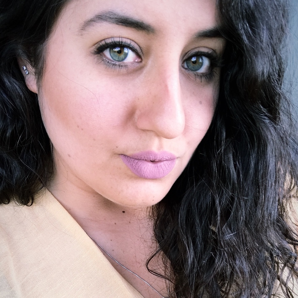 Meet your Posher, Amanda